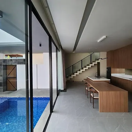 New Modern 2Br Private Villa- 5Mins To The Beach
